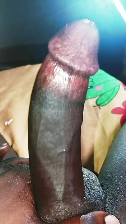 Te voi face să ejaculezi în câteva secunde, masturbându-te în timp ce urmărești acest model pe Xhamster.