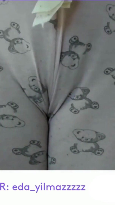 CAMELTOE- MASTURBATION IN PAJAMAS- TURKISH MILF- TURKISH PORN | Clip 3