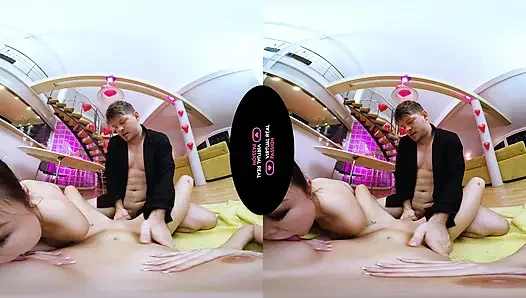 Çin yeni yılını vahşi bir üçlü grup seksle kutluyoruz - vr