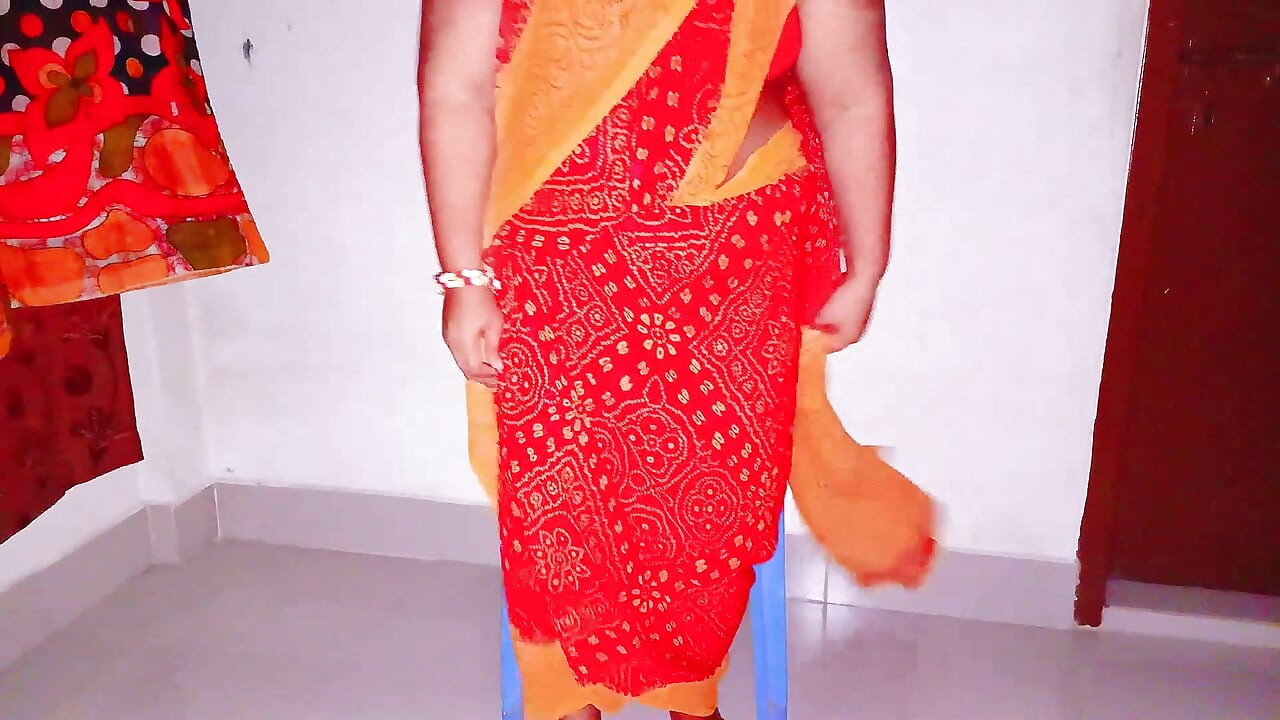 Desi beautiful woman showing her milky ass and fingering her pussy