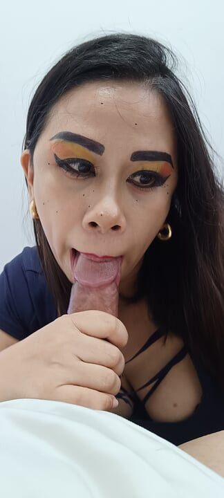Big Tits Milf Wife Giving A Morning Sensual Blowjob