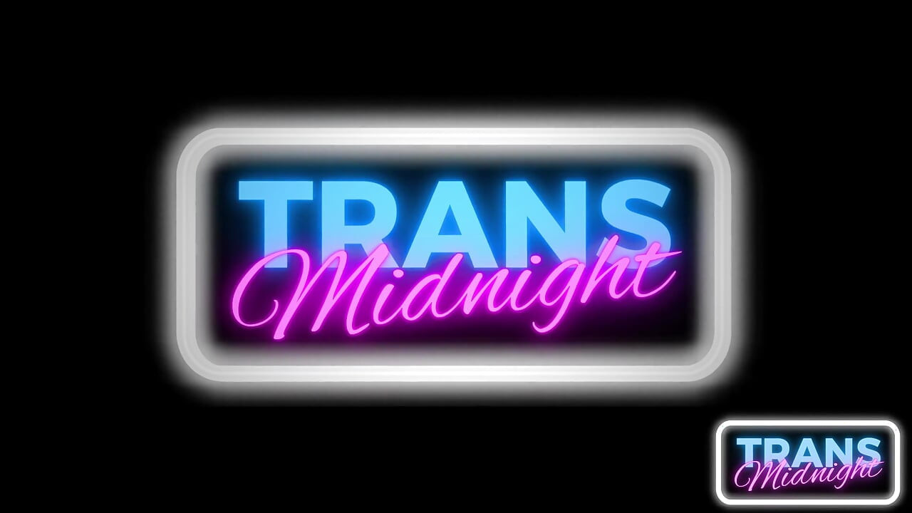 Кейлі, Діксі та Ніксі, гарячі транссексуали, трахають один одного в дупи своїми жорсткими членами