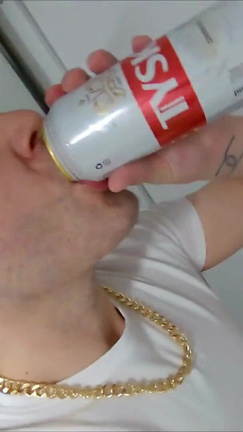 Spektakularan trenutak iz "chav i nasumični putnik jebu se bez kondoma u WC-u vlaka"