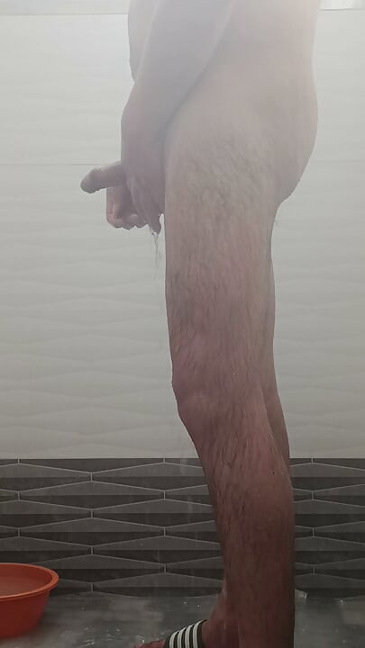 거품, 발기, 그리고 샤워 속의 쾌락