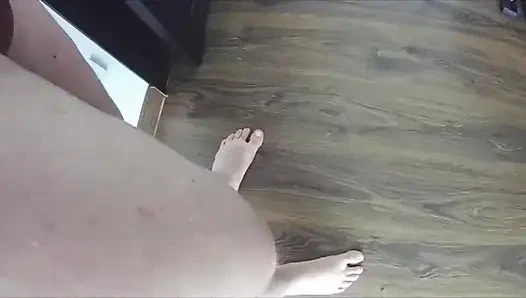 Жена дома изменяет своему с его лучшим другом. Реальные