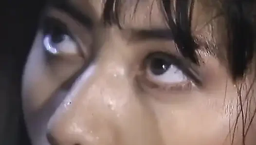 Гавайские крошки, текущая сперма после интенсивного долбежки свай-драйвером