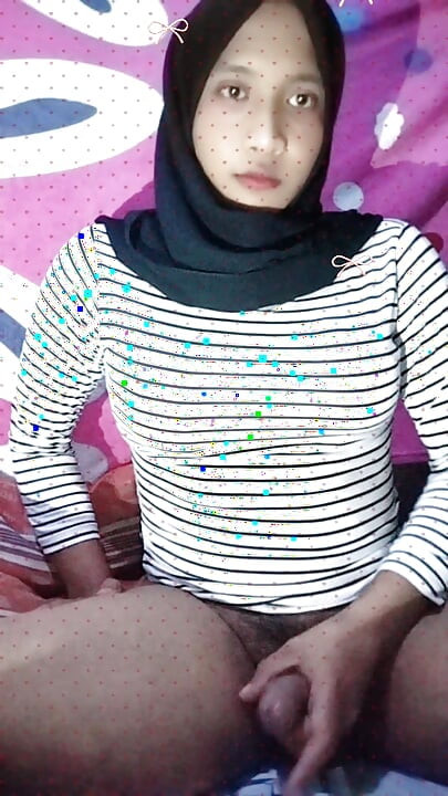 Hijab Is A Beautiful Girl Who Wants To Be Naked