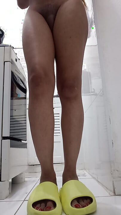 Very horny, I ended up dancing and came a lot scene 03