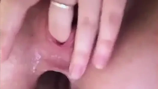 Seks anal dan masturbasi closeup