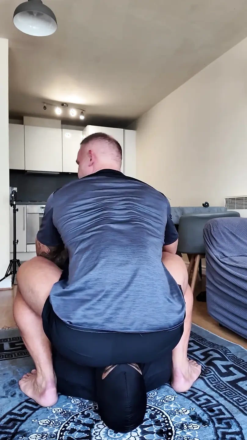 Trampling & Muscle Body Worship