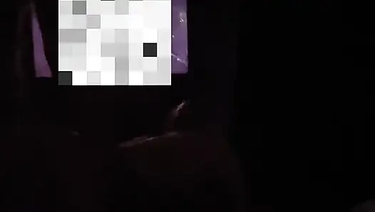 Netflix ve üvey erkek kardeşimle rahatla