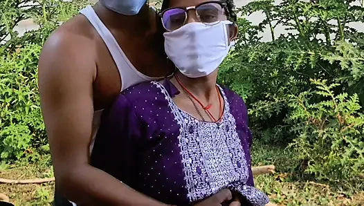 Desi indische stiefschweder bekommt