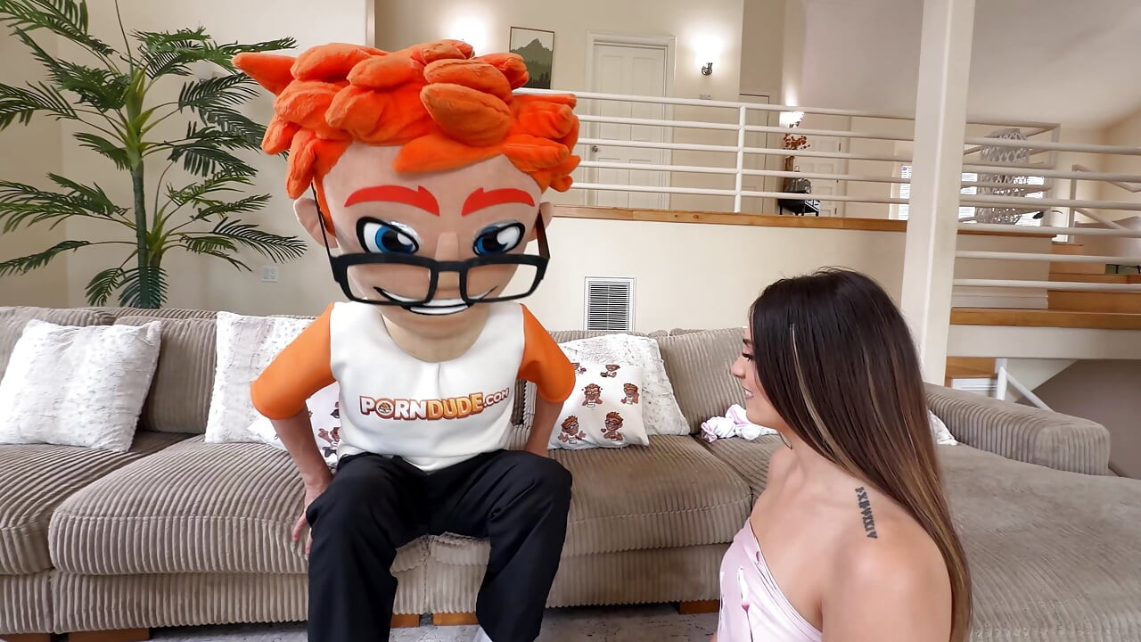 Etite esmer Sofie Reyez bana sert bindi ve dölüm için yalvardı