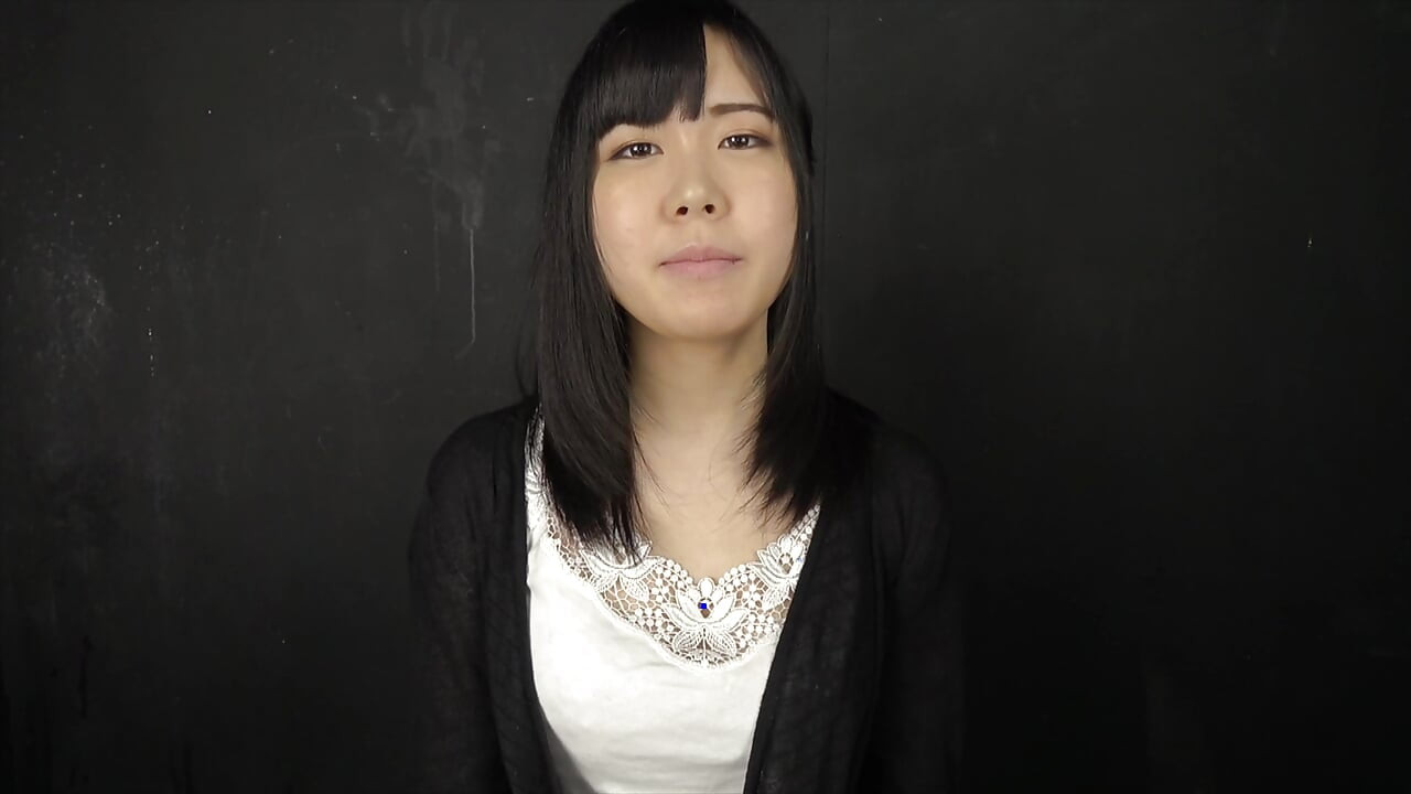 Tongue Observation & Saliva Fetishism with Ena Yuzuriha