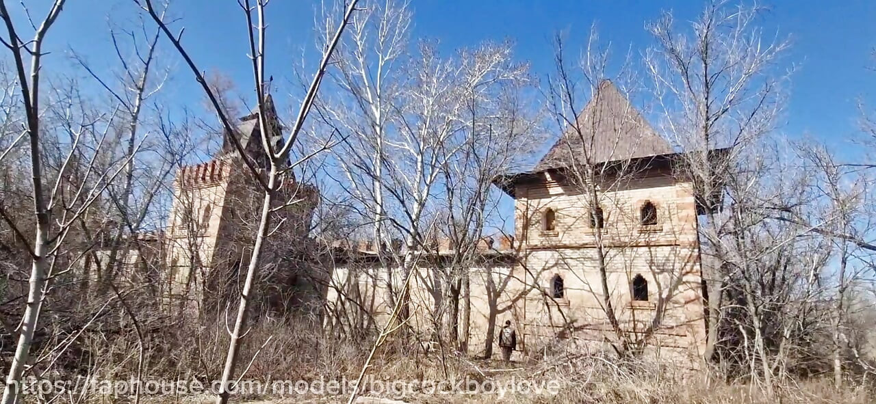 Ohne gummi sex-hostel femboy im freien gegen papi, zusammenstellung heißes sperma