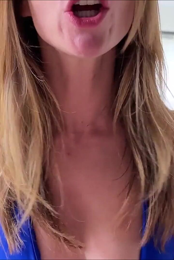 Confesión secreta de rubia hermanastra - Anya Olsen - terapia familiar