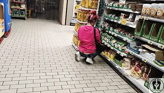 Crazy Rebeca Addams in Jeans Buttcrack at the Supermarket