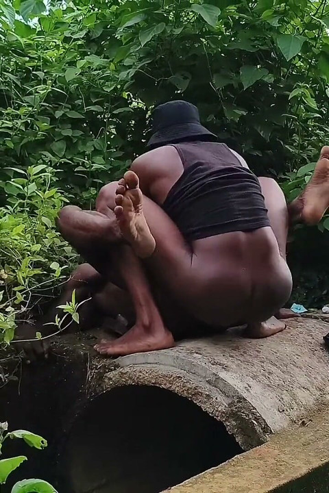 Ebony Ran for His Life After a Merciless Hard Jungle Fuck