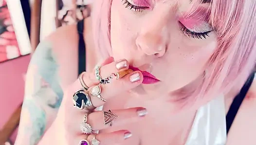 Hanya rokok cepat dengan gadis luar angkasa tina snua - OME oMI snap menghirup merokok hanyut