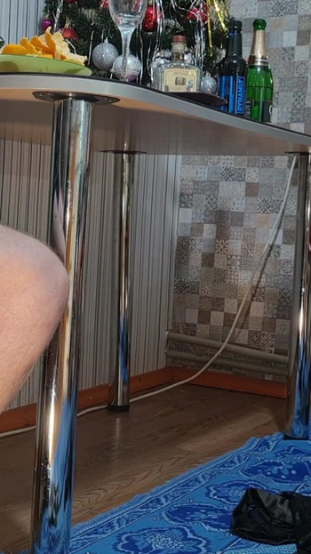 Must-see moment from "real meeting of a married couple with a lover for Christmas"
