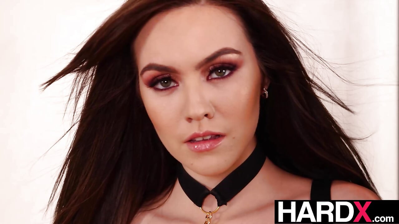 HARDX - Dvostruka nevolja - Ljepotice Anna Claire Clouds i Freya Parker dijele ogroman kurac
