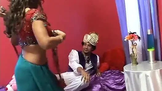 Bu zengin prens bu ateşli hatunu baştan çıkarmak istiyor