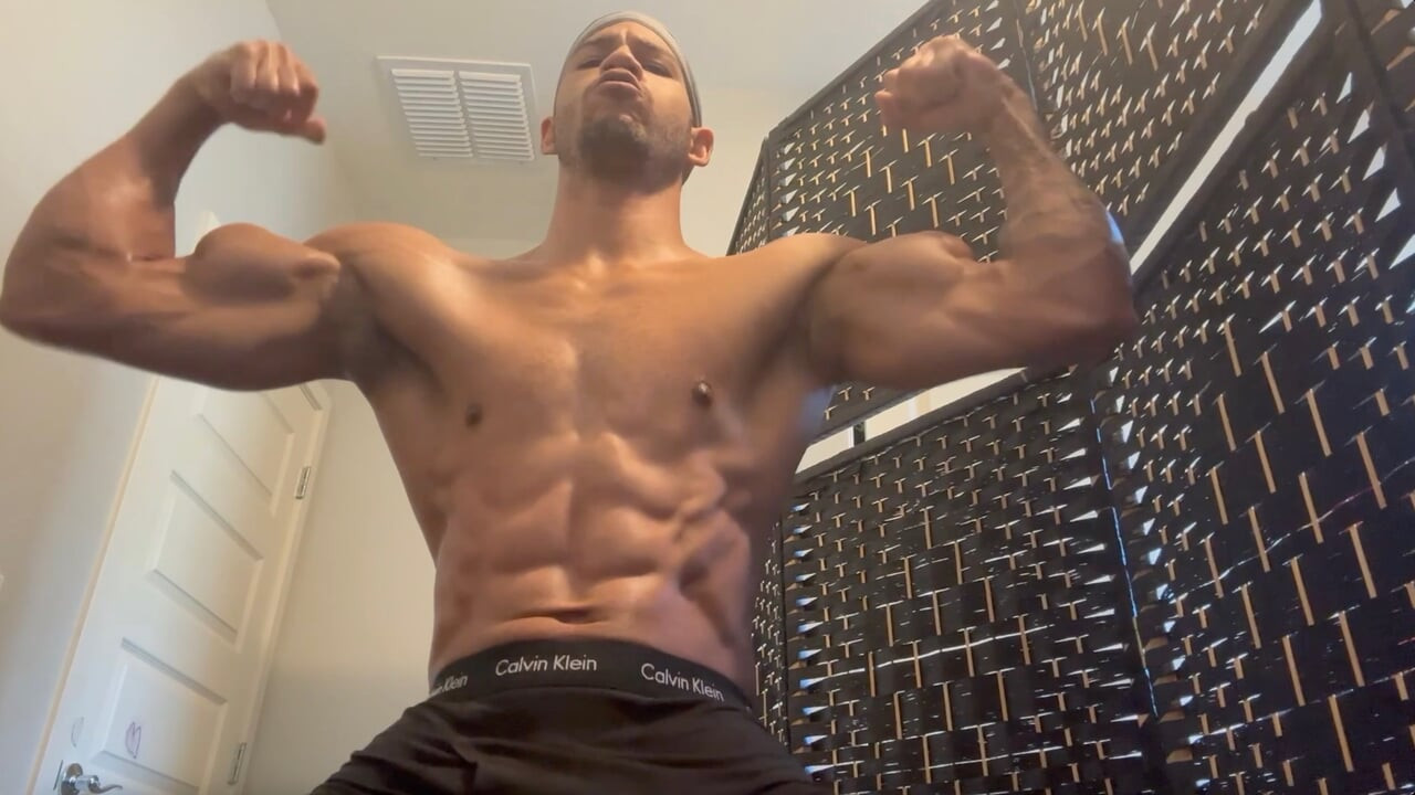 흑인 대물 자지에게 따먹히는 거유 밀프