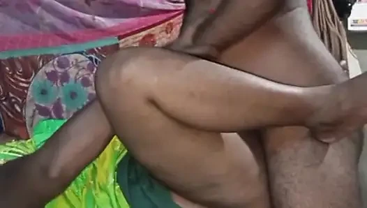 MMS tante menjadi viral, nikmatilah sepenuhnya