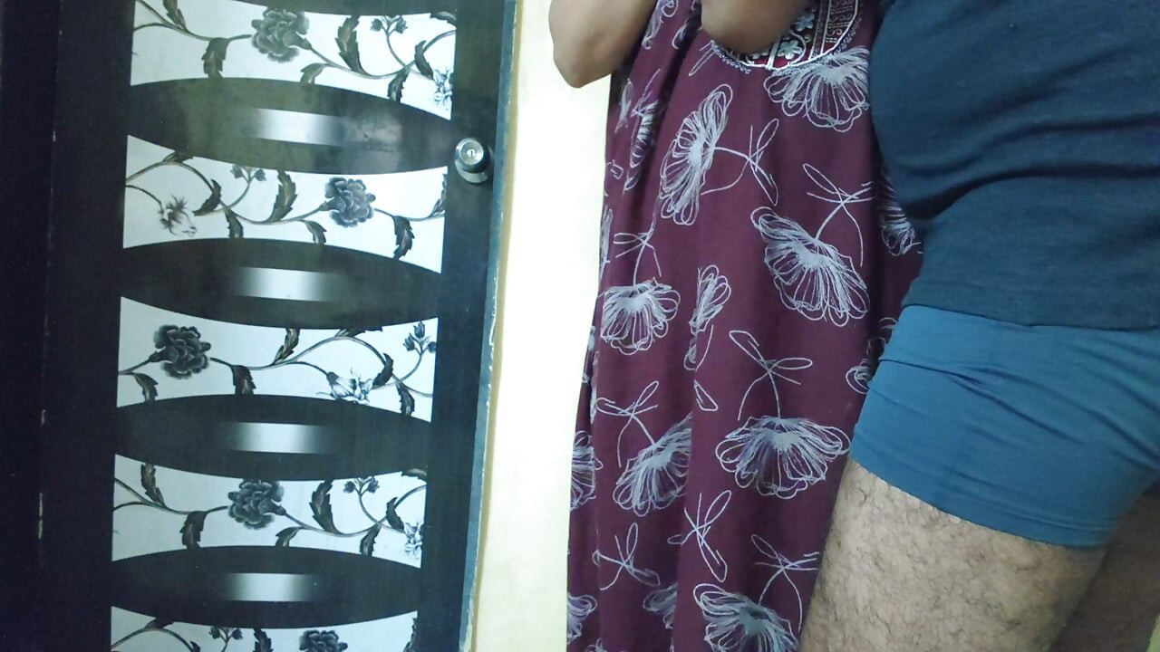 Subhay subhay bhabhi ko choda
