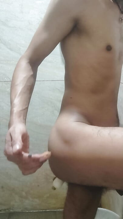 15 inchi Radish in ass verry hard fucking part 2