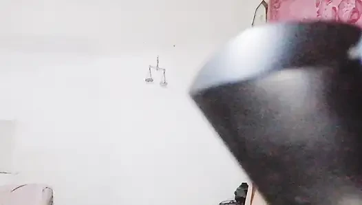 Real house maid was seducing me without a bra and put it in the mouth