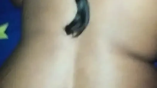 Khusbu si tante seksi india dientot habis-habisan sama teman suaminya sendiri