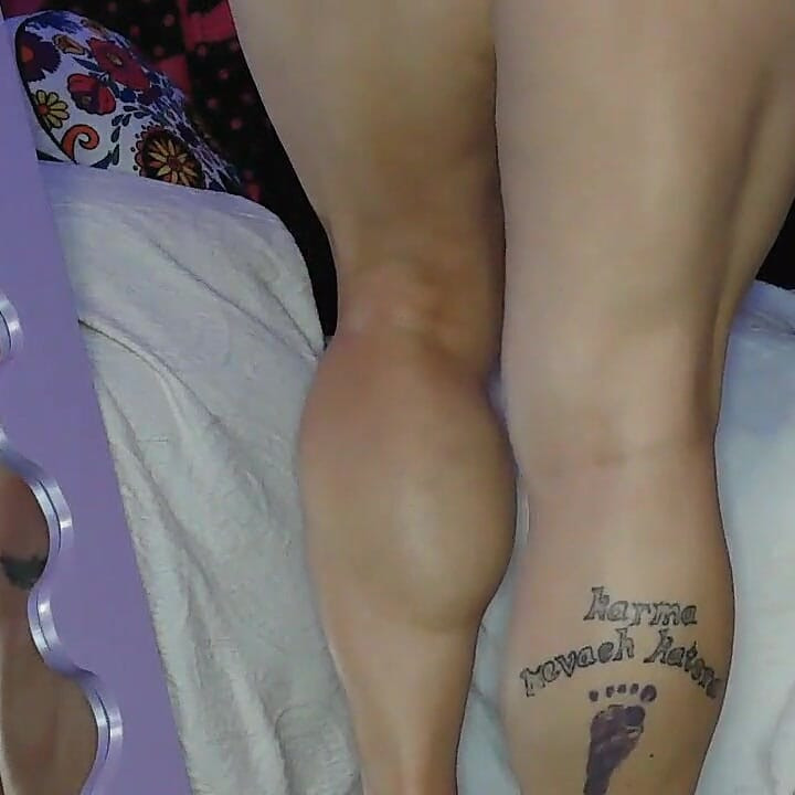 Calf Muscle Goddess Kepi Carter Flexes & Masturbates - Thick Leg Fetish Worship