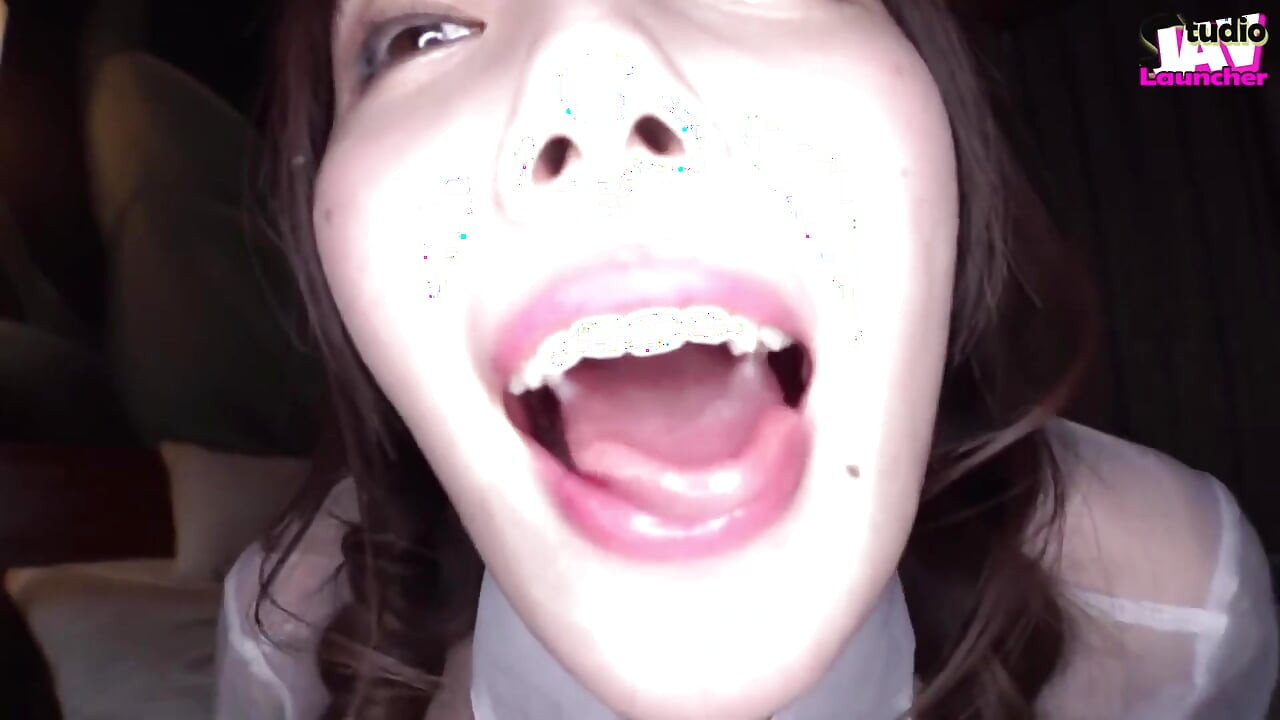 Anywhere Kiss-a Soft-lipped Beauty Turns the Whole Day Into Tongue Play Chapter-4