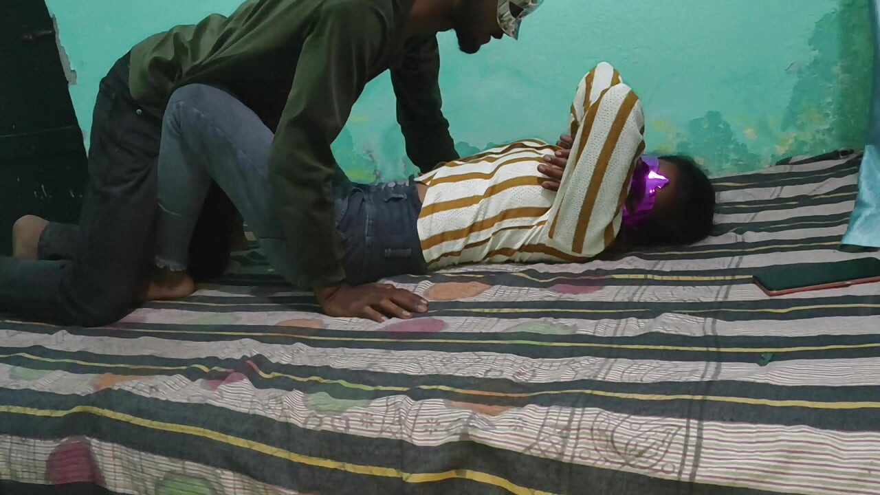 Hevige diarree seksvideo met boze vriendin. Aflevering 1