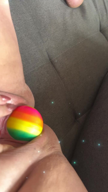 Moja seksi žena htjela se igrati sa svojom loptom