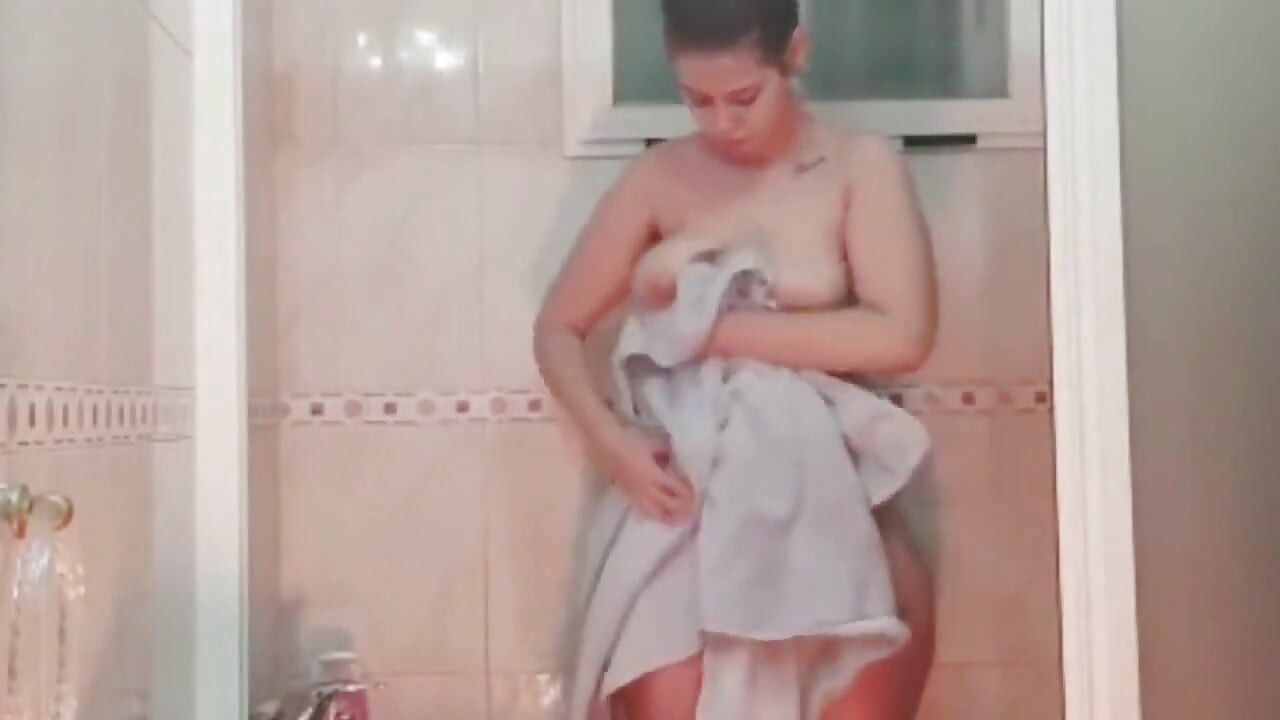 샤워하는 여친
