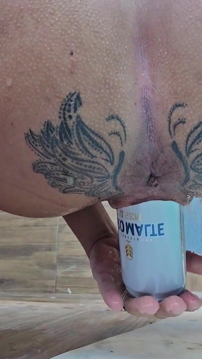 BRAVE GIRL PUTS A CAN IN TIGHT PUSSY | Clip 1