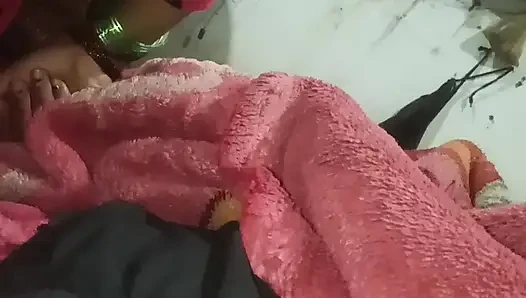 Elder drains water from cock Hindi Audio: Best handjobs