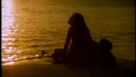 Auf island gestrandet, großer schwanz knallt sexy gebräunte MILf