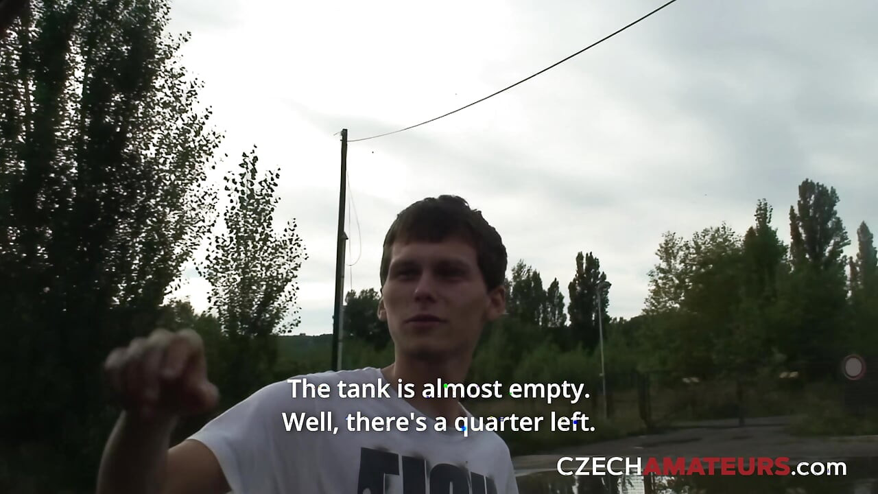 Wytryski na naturalne cycki (Czescy Amatorzy)