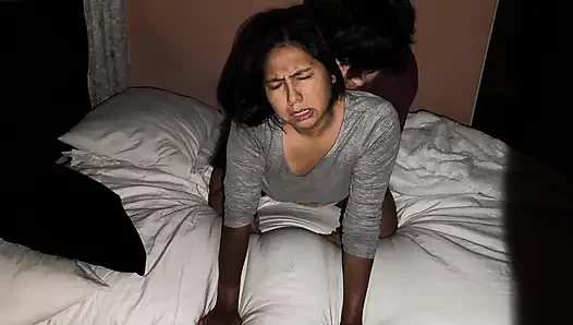 Bitte, ich will nicht mehr! Die Frau des Nachbarn, der von zu Hause weggelaufen ist, bittet mich