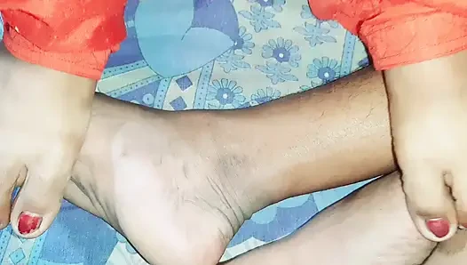 Oh mona, pembantuku lebih muasin aku daripada istriku, kami suka banget waktu istriku nggak di rumah