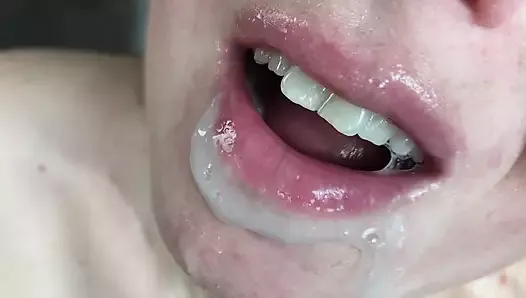 Are you gonna let me use your cock like a toothbrush? Do you want to cum in my mouth? This morning is really good!