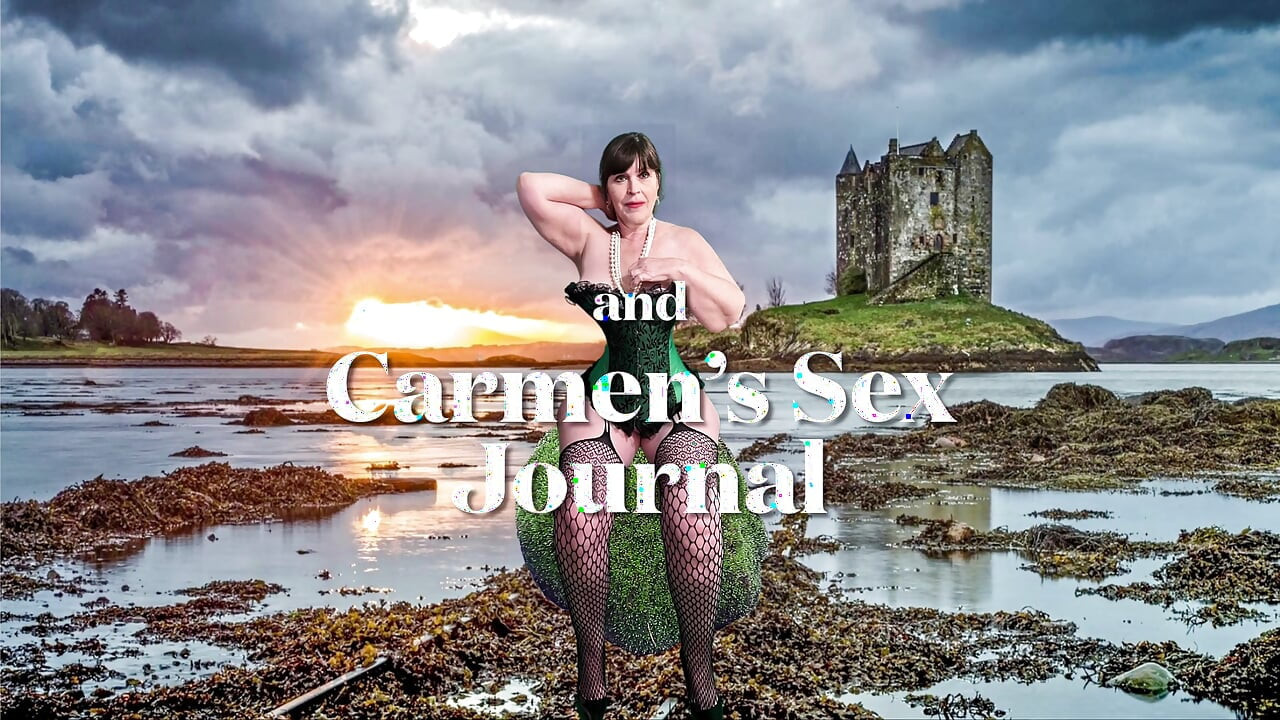 A Granny Highlander's Foreplay & Dildo Fucking