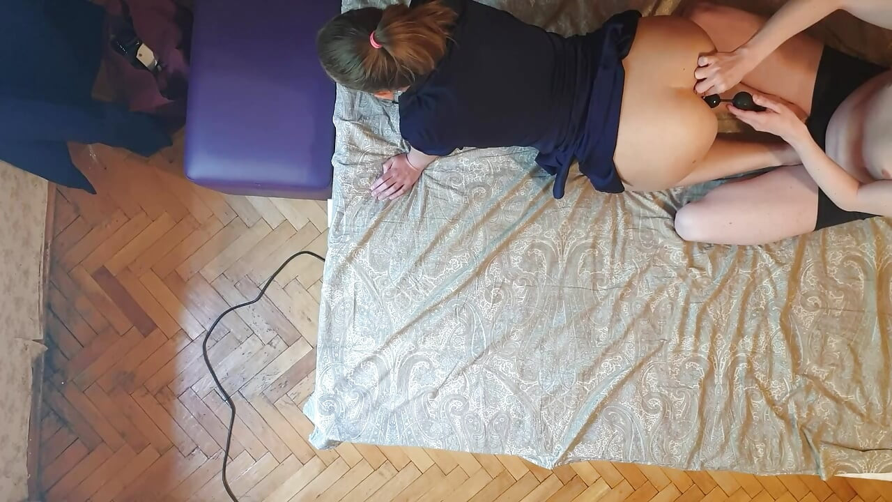 Sasha Earth fuck Anastasia Mistress in the ass with big dildo at homemade amateur in Russian