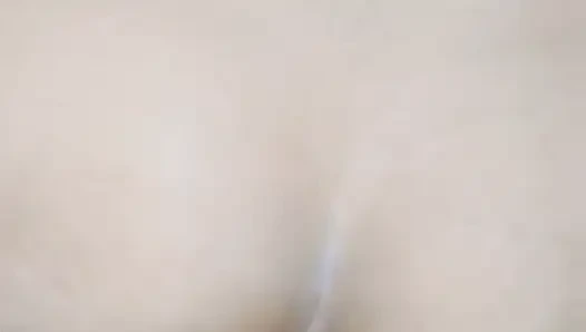 Bir kocanın karısıyla seks yaptığının yer aldığı bir Arap filmi, profesyonelce filme alındı.