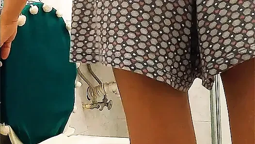 SEXY MATURE CUTE TITS SHOWS OFF WITHOUT PANTIES AND BRA