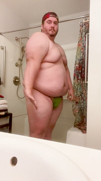 Amateur American Sumo Wrestler Bubba Burly Chub Checking Himself Out