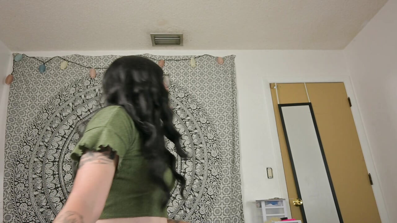 Stepmommy Becomes a Slut 1